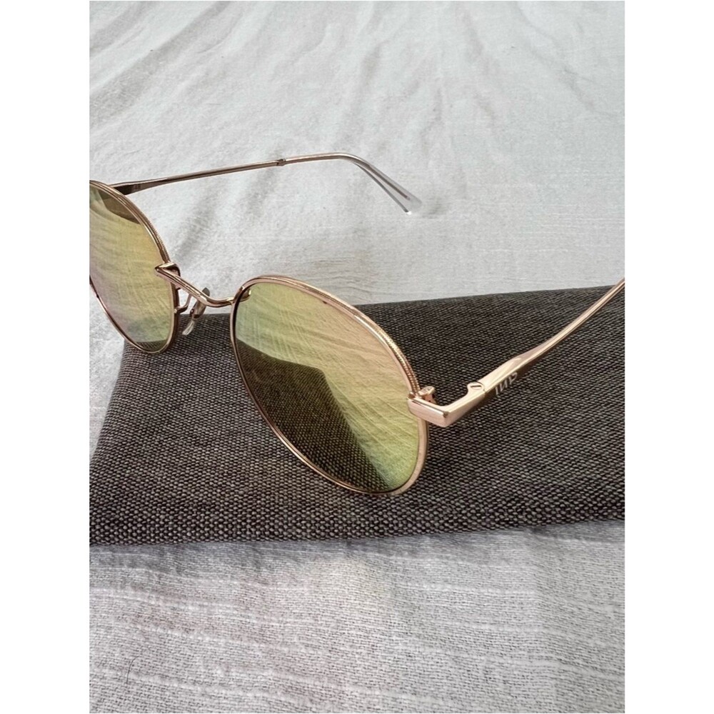 WMP Eyewear Nevada Sunglasses Gold with Pink Polarized Lens - Picture 5 of 6